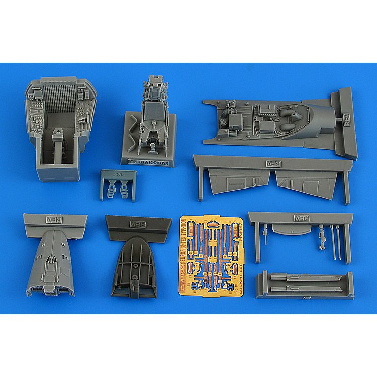 【新製品】4917 1/48 ユーロファイター タイフーン コクピット(レベル用)