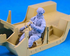 【再入荷】LF0119 現用米軍 装甲車運転手