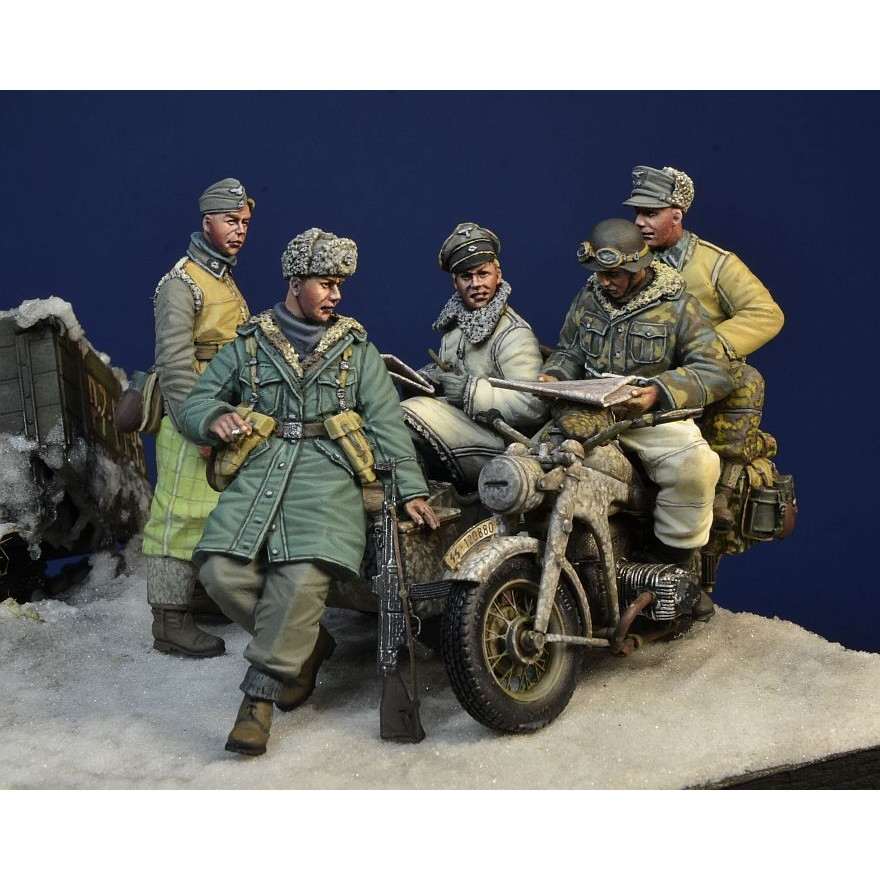 【新製品】DD35190 1/35 WWII ドイツ武装SS「春の目覚め作戦」伝令セット(5体+装備車載付)