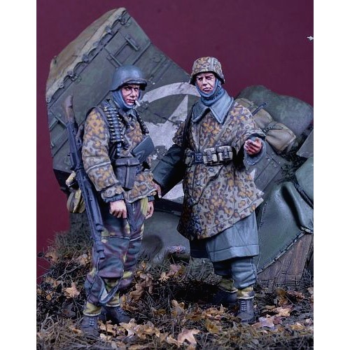 【新製品】DD35208 1/35 WWII ドイツ武装親衛隊 MG42機関銃手と迷彩ポンチョの兵士 ハンセン戦闘団 アルデンヌ1944(2体セット)