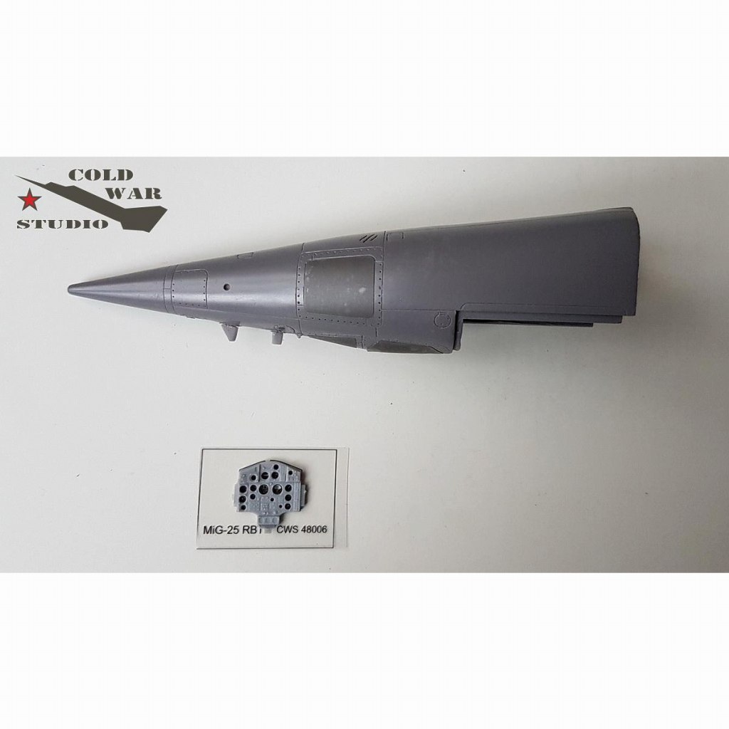 【新製品】CWS48006 ミグ MiG-25RBT フォックスバット ノーズ形状修正セット