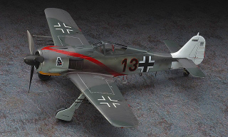 【新製品】[4967834073203] 07320)フォッケウルフ Fw190A-5/U-2 ガンパック装備機