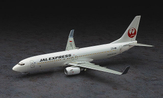 【新製品】[4967834106901] 10690)ボーイング 737-800 JAL